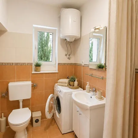 Διαμέρισμα Sunshower And