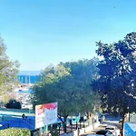 Sunshower And 아파트