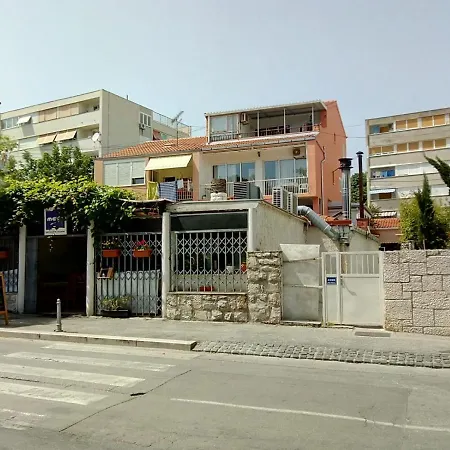 公寓 Sunshower And *