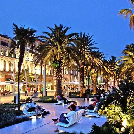 شقة Sunshower And سبليت