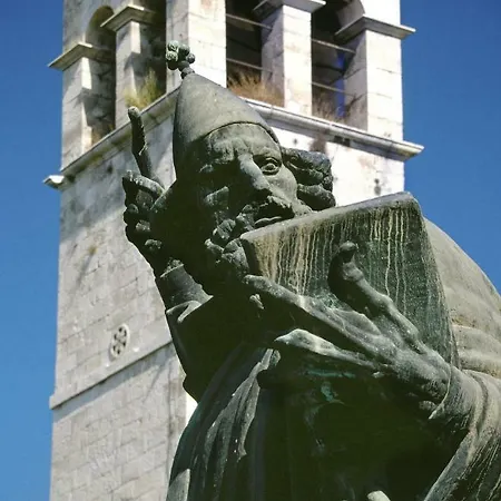 Sunshower And アパート *