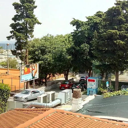 Sunshower And سبليت