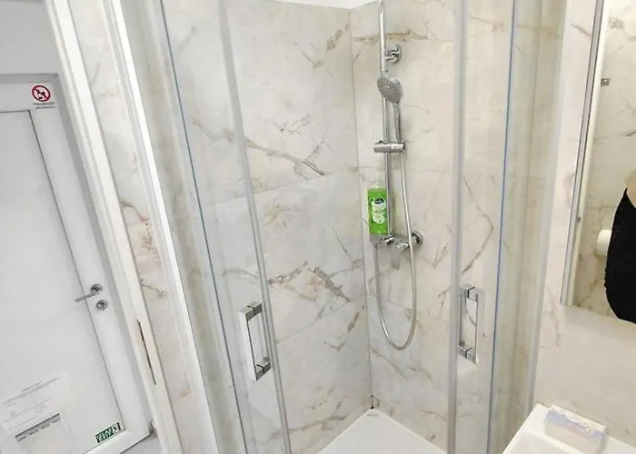 Apartament Sunshower And *
